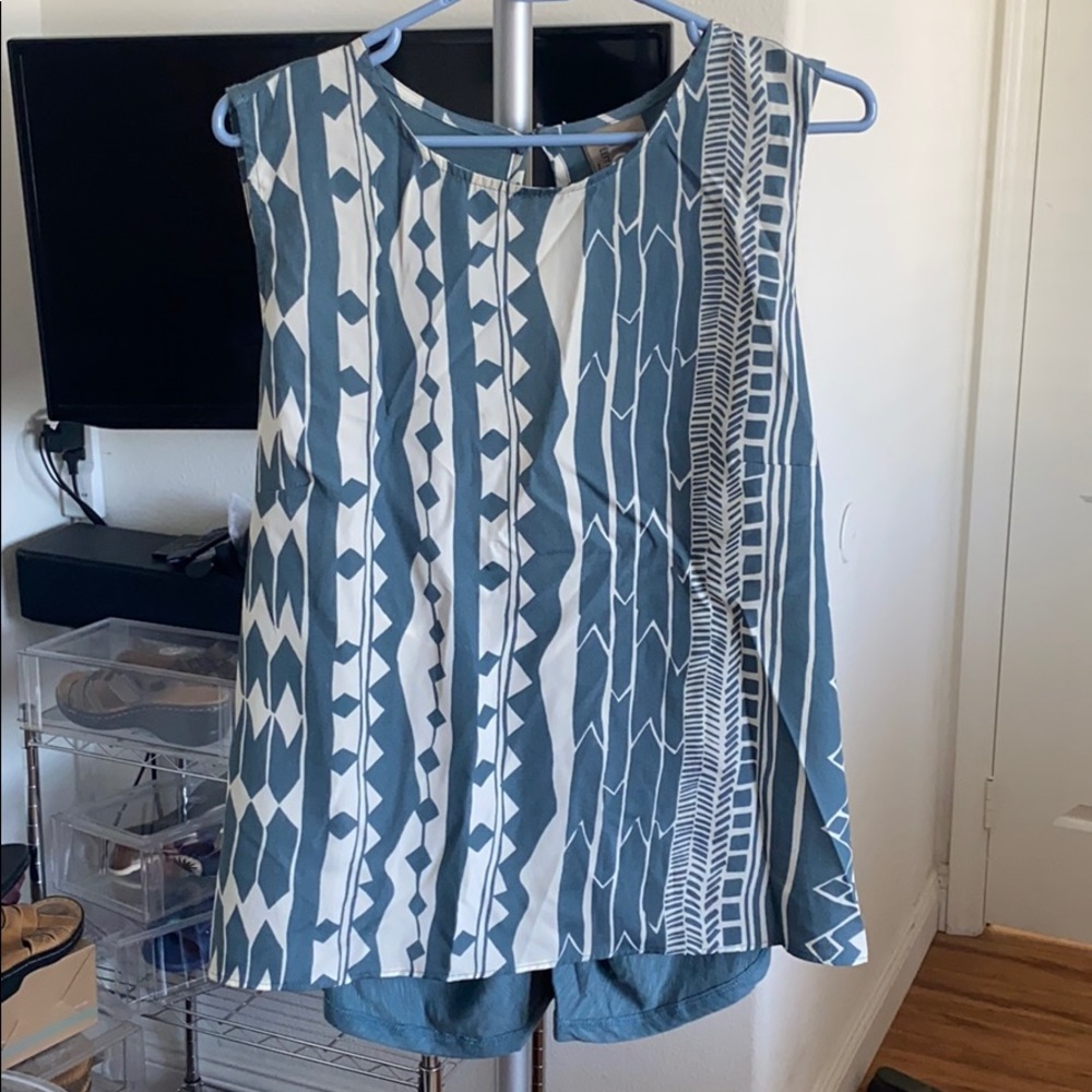 EUC Blue and Cream Patterned Top withBack Detail
